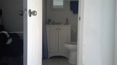 5066 E 9th Court Hialeah FL 33013