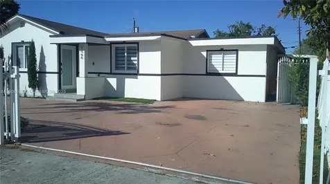 5066 E 9th Court Hialeah FL 33013