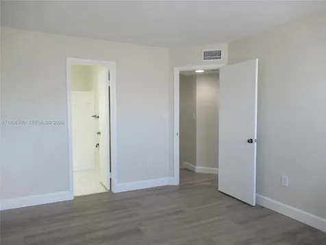 6825 SW 45th Lane Miami FL 33155