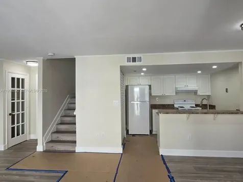 6825 SW 45th Lane Miami FL 33155