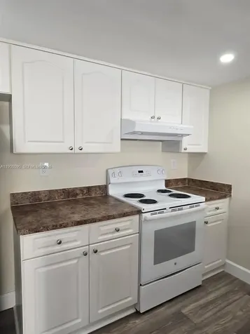 6825 SW 45th Lane Miami FL 33155
