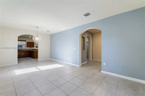 16946 SW 90th Terrace Circle Miami FL 33196