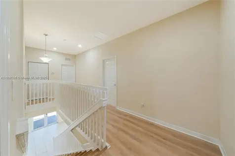 16946 SW 90th Terrace Circle Miami FL 33196