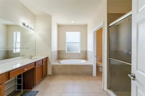 16946 SW 90th Terrace Circle Miami FL 33196