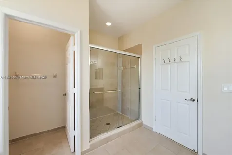 16946 SW 90th Terrace Circle Miami FL 33196