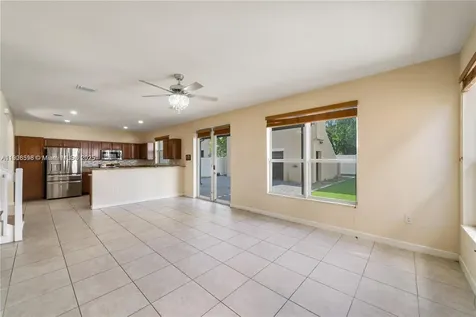 16946 SW 90th Terrace Circle Miami FL 33196