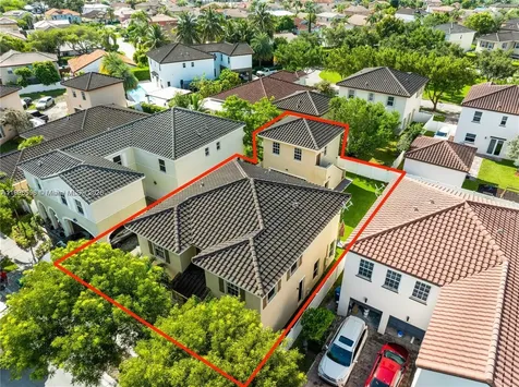 16946 SW 90th Terrace Circle Miami FL 33196
