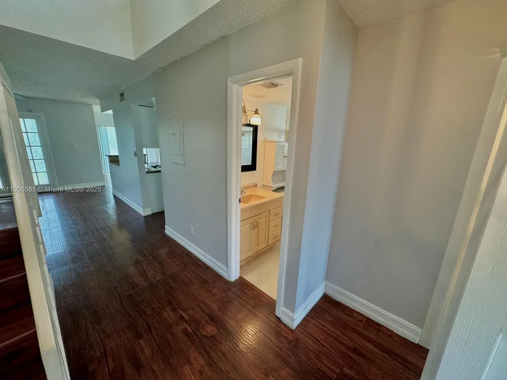 9971 W Atlantic Boulevard Coral Springs FL 33071