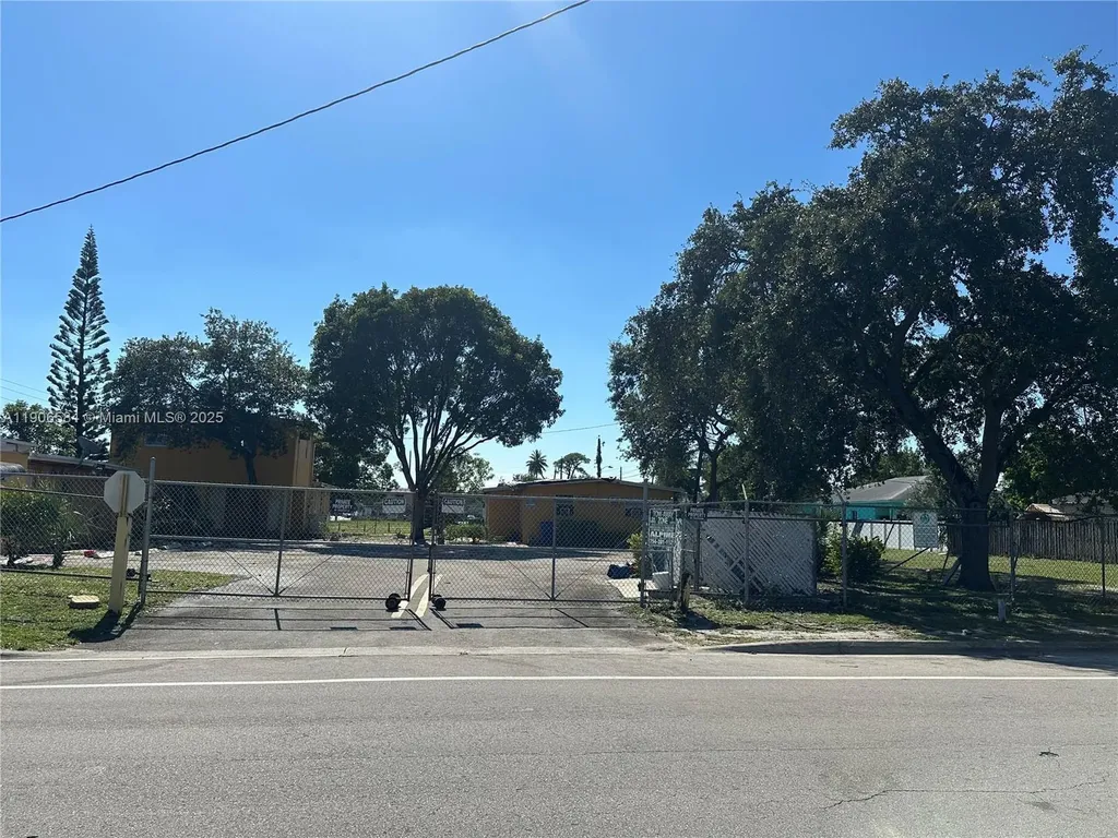 733 NW 27th Avenue Fort Lauderdale FL 33311