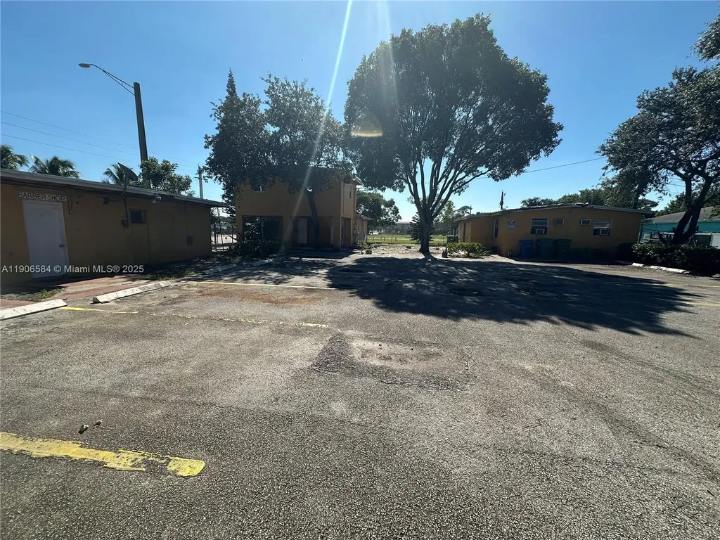 733 NW 27th Avenue Fort Lauderdale FL 33311