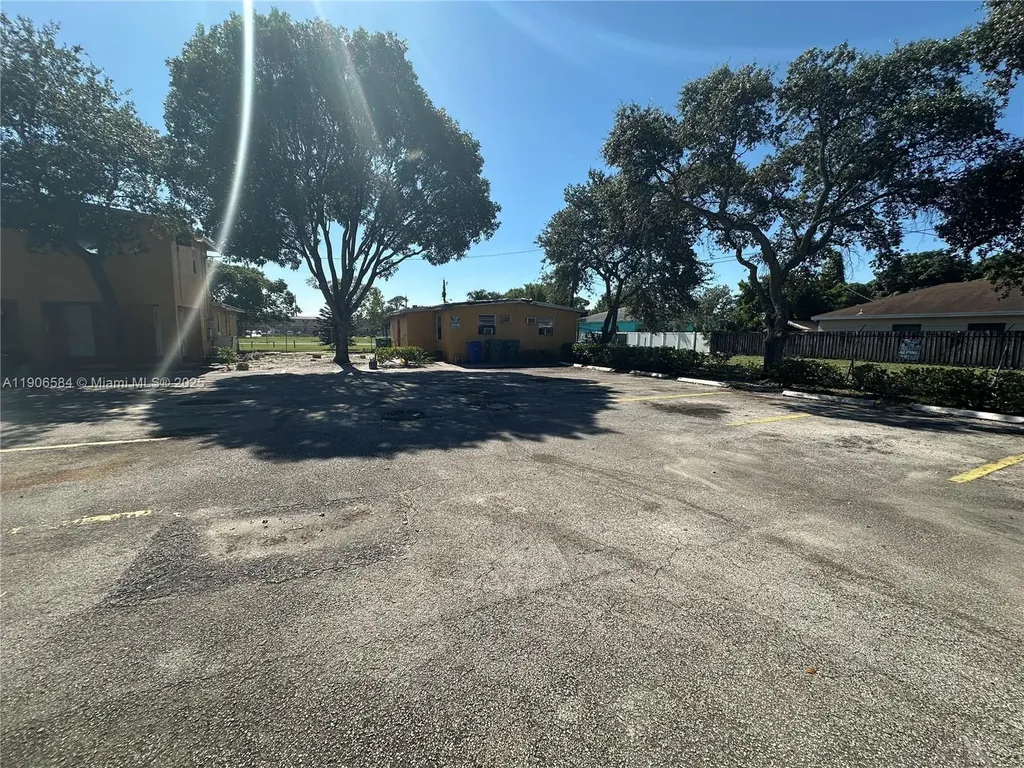733 NW 27th Avenue Fort Lauderdale FL 33311