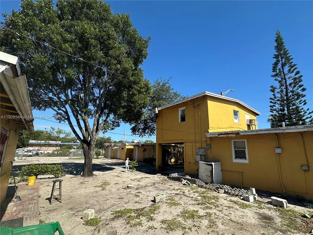 733 NW 27th Avenue Fort Lauderdale FL 33311