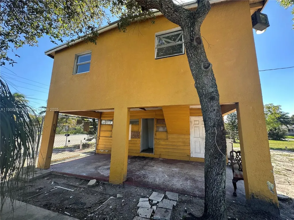 733 NW 27th Avenue Fort Lauderdale FL 33311