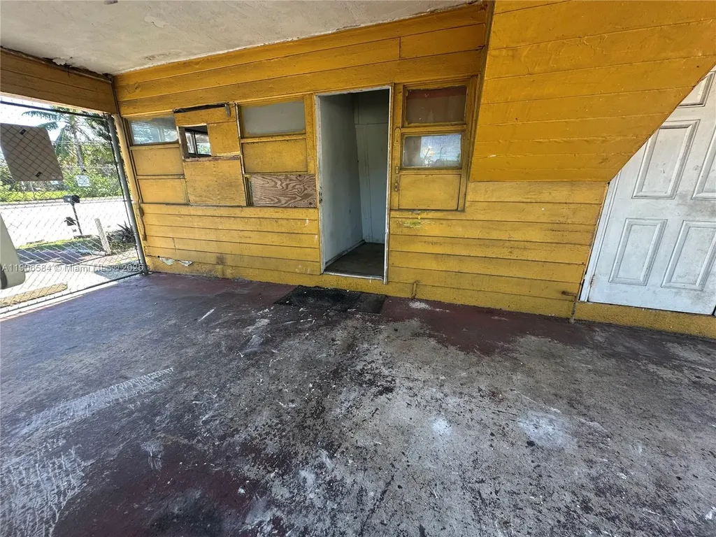 733 NW 27th Avenue Fort Lauderdale FL 33311