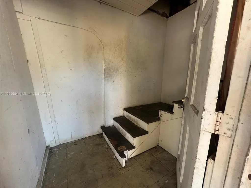 733 NW 27th Avenue Fort Lauderdale FL 33311