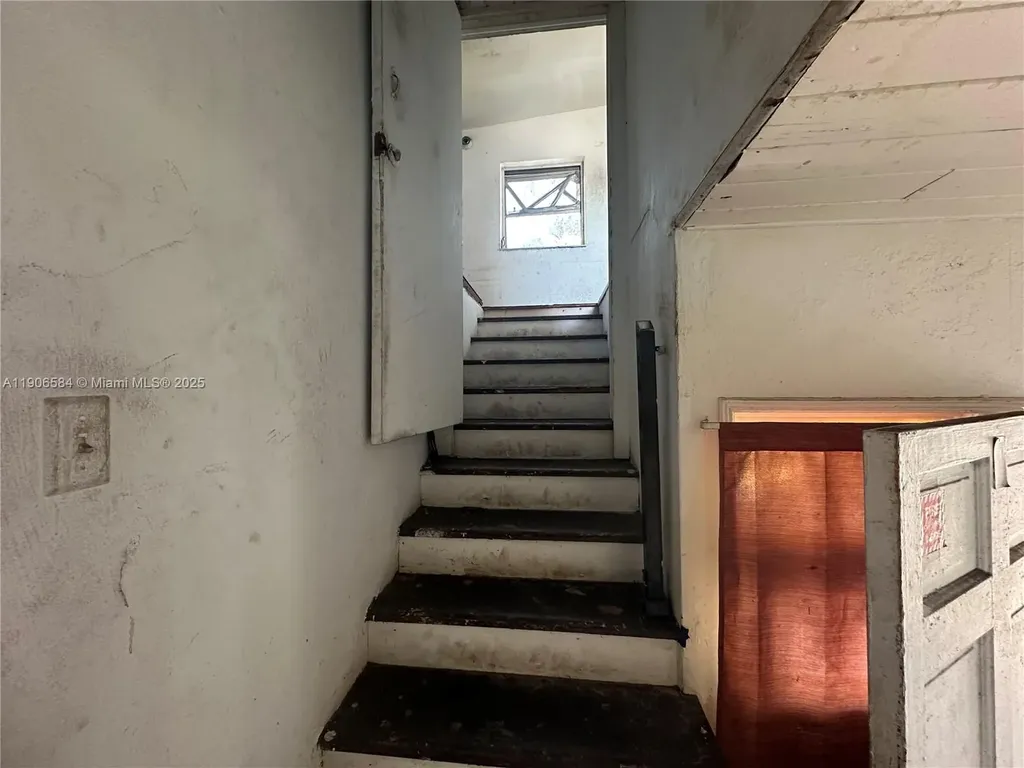 733 NW 27th Avenue Fort Lauderdale FL 33311