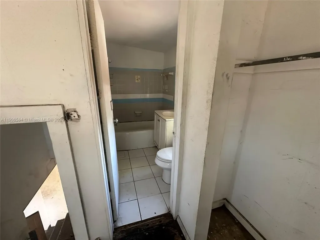 733 NW 27th Avenue Fort Lauderdale FL 33311