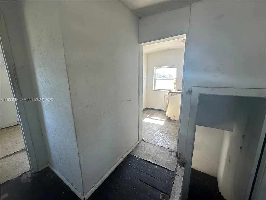 733 NW 27th Avenue Fort Lauderdale FL 33311