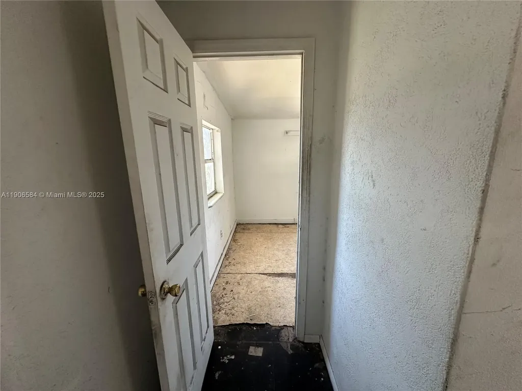 733 NW 27th Avenue Fort Lauderdale FL 33311