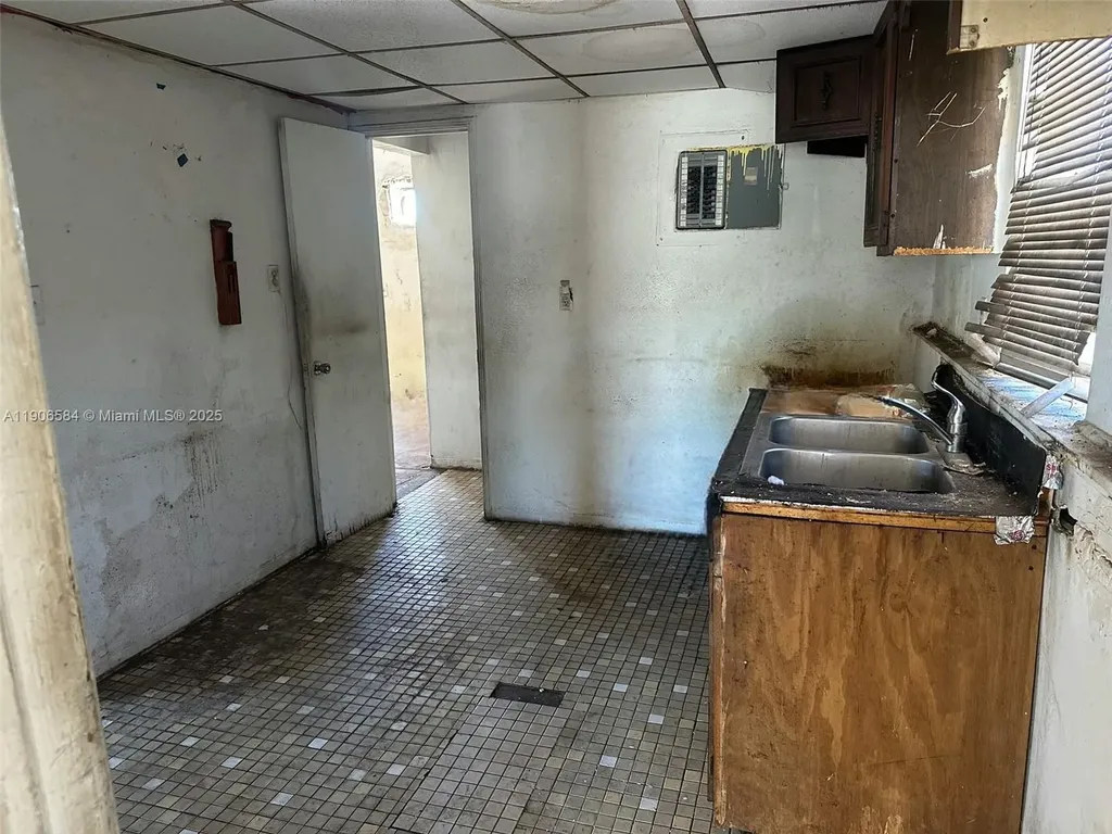 733 NW 27th Avenue Fort Lauderdale FL 33311