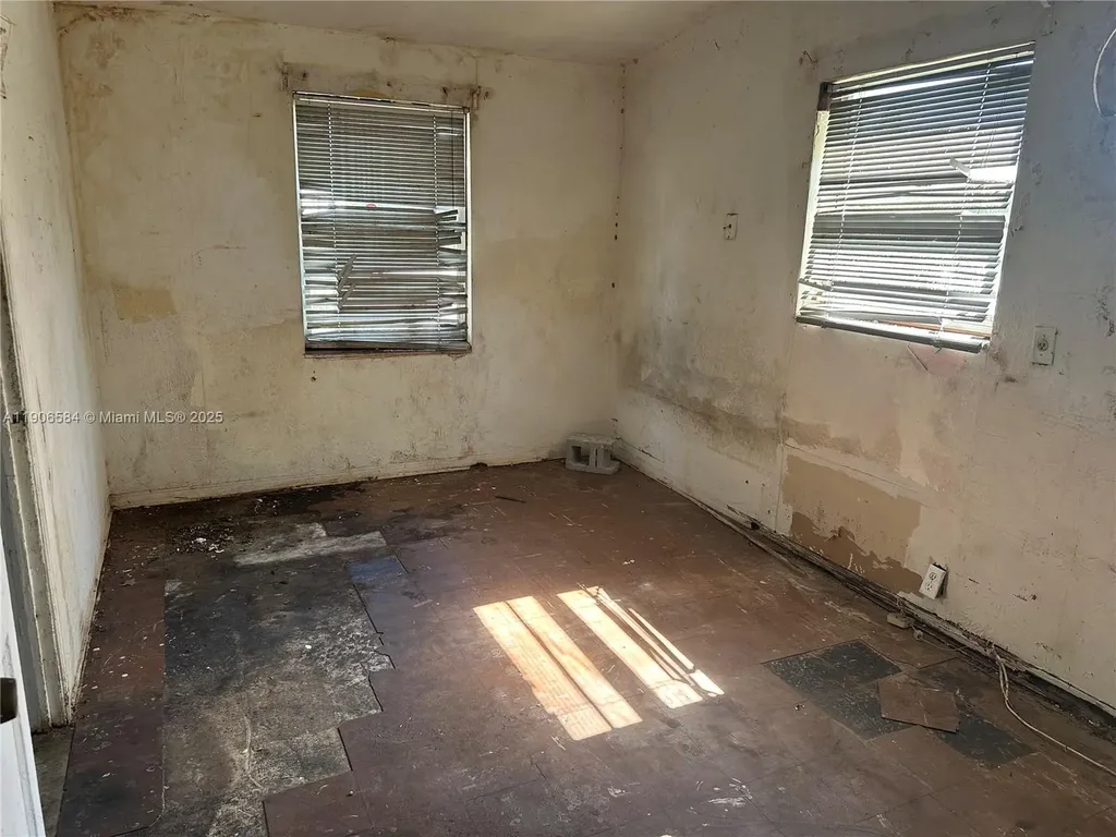 733 NW 27th Avenue Fort Lauderdale FL 33311