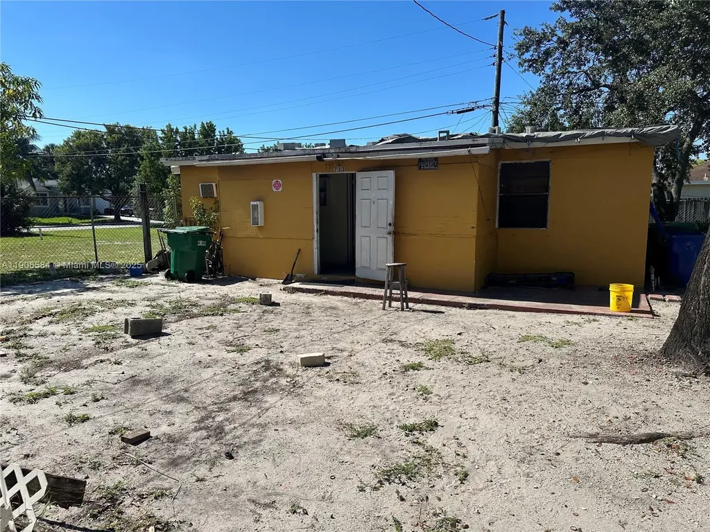 733 NW 27th Avenue Fort Lauderdale FL 33311