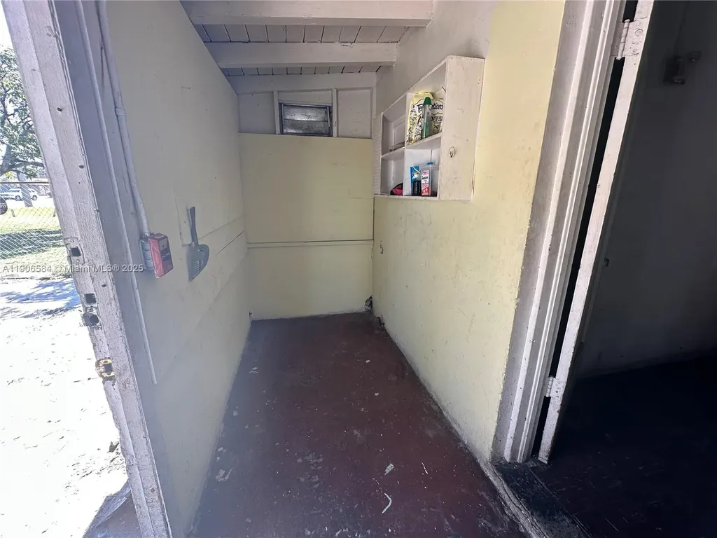 733 NW 27th Avenue Fort Lauderdale FL 33311