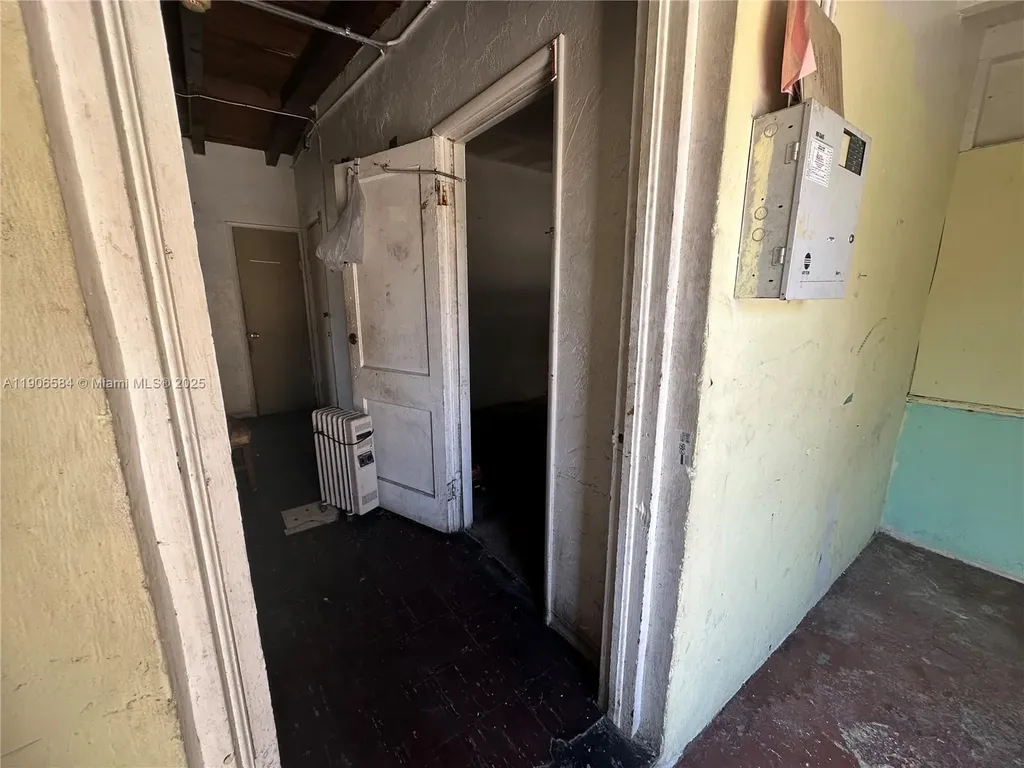 733 NW 27th Avenue Fort Lauderdale FL 33311