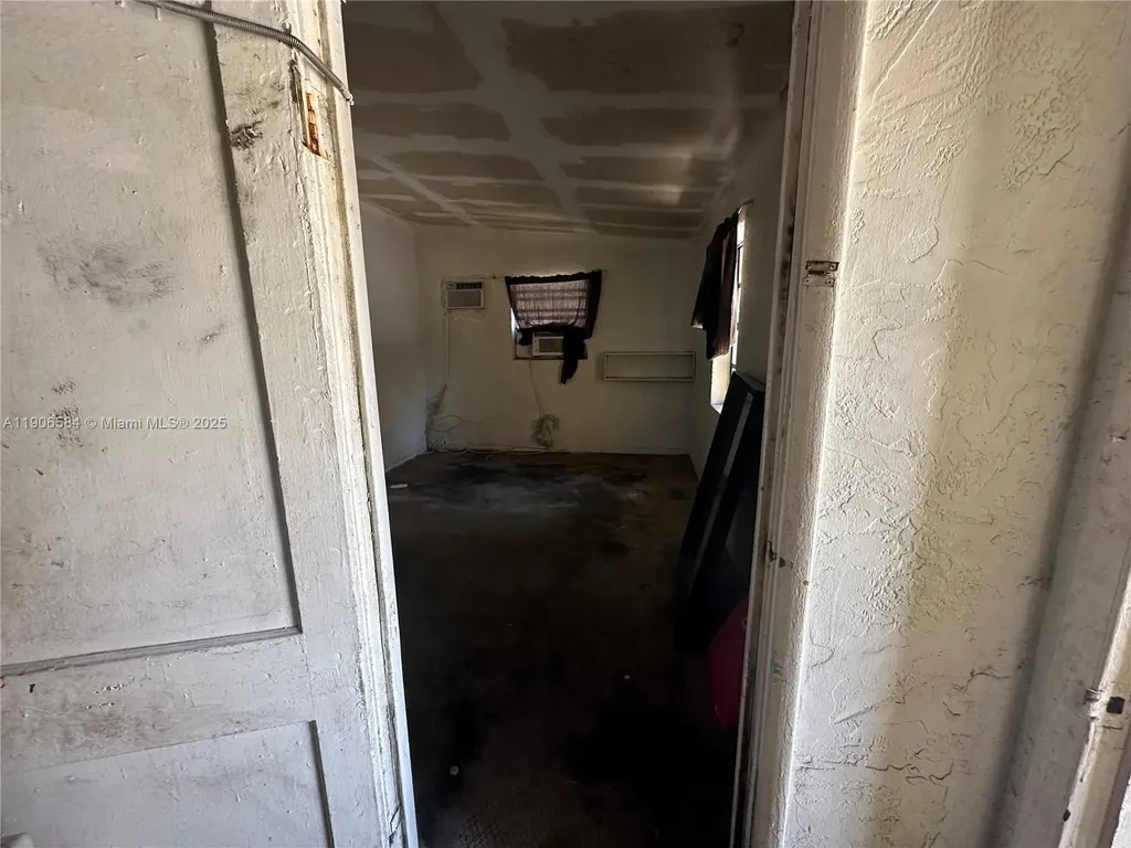 733 NW 27th Avenue Fort Lauderdale FL 33311