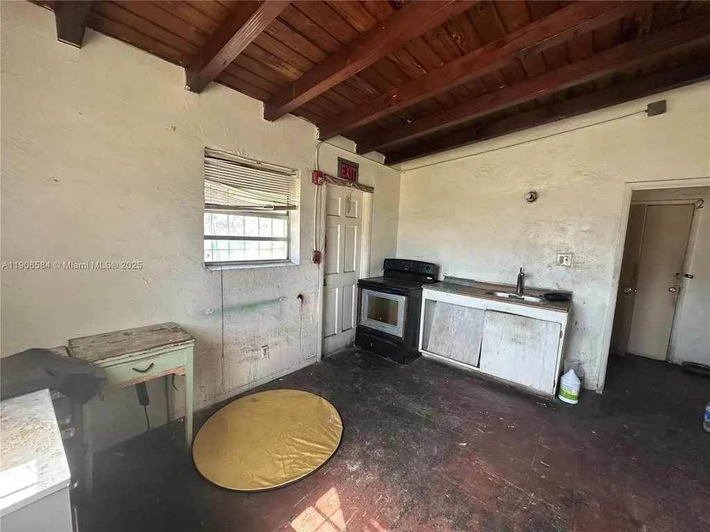 733 NW 27th Avenue Fort Lauderdale FL 33311