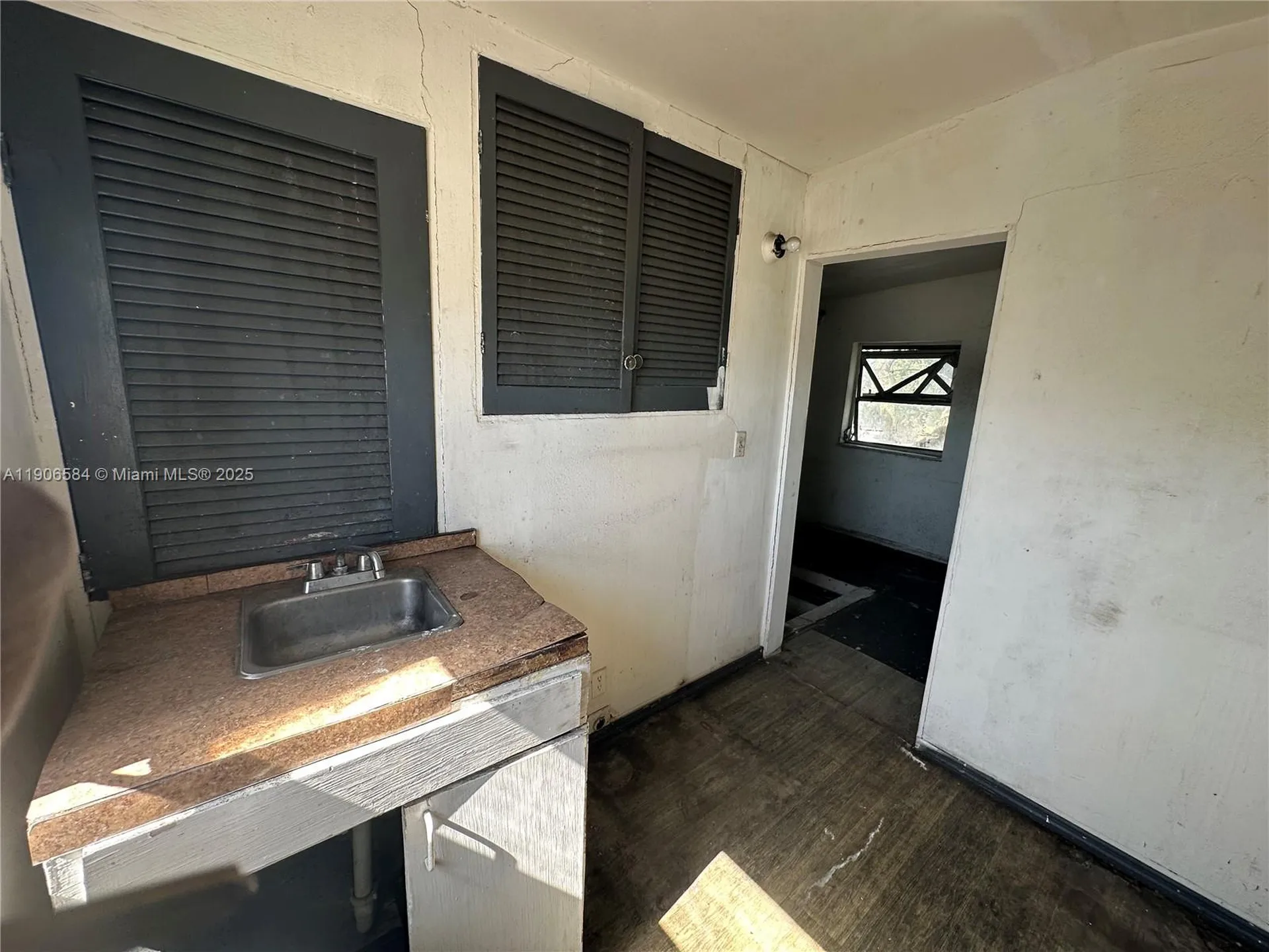 733 NW 27th Avenue Fort Lauderdale FL 33311