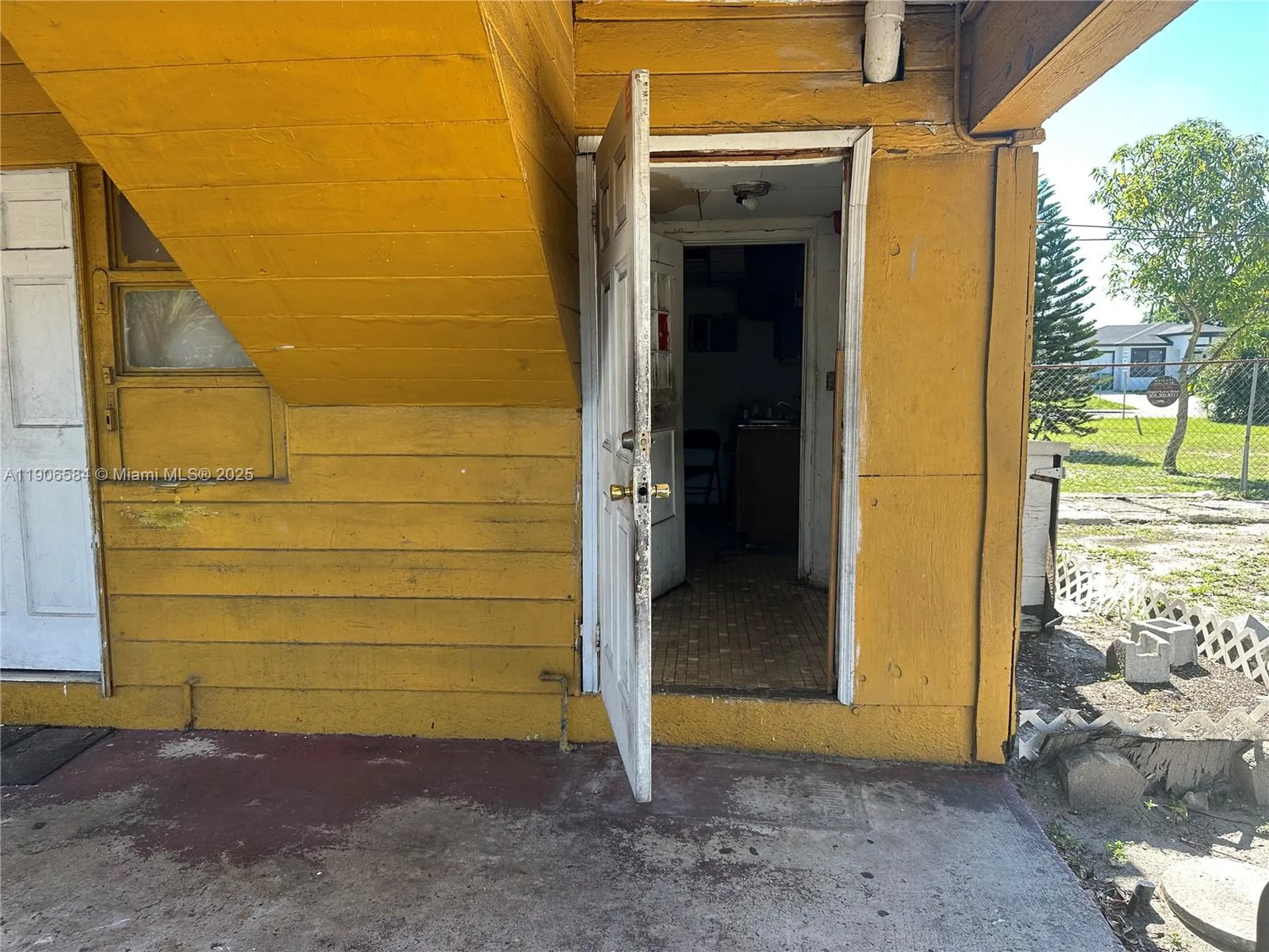 733 NW 27th Avenue Fort Lauderdale FL 33311