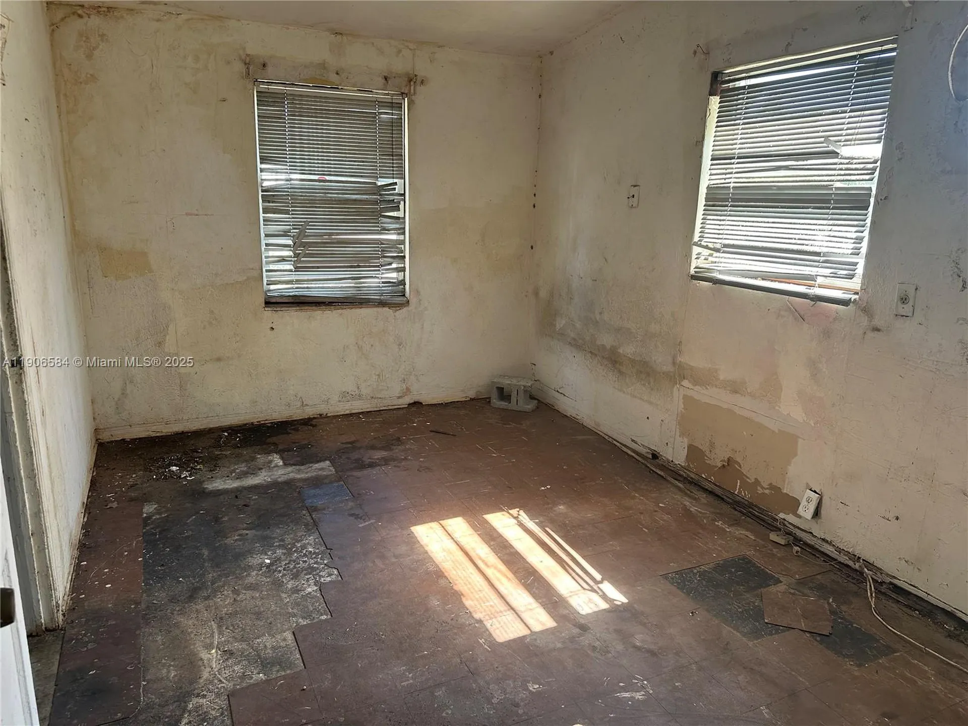 733 NW 27th Avenue Fort Lauderdale FL 33311