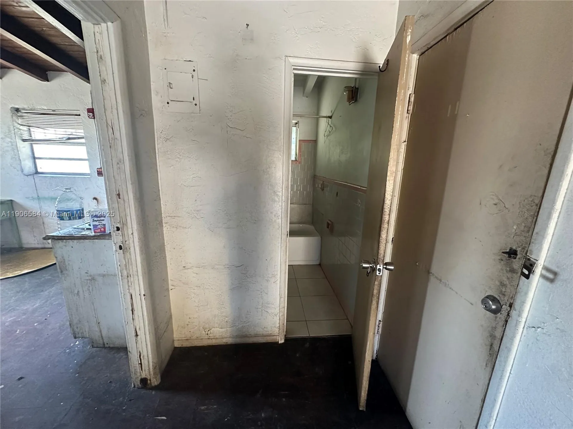 733 NW 27th Avenue Fort Lauderdale FL 33311