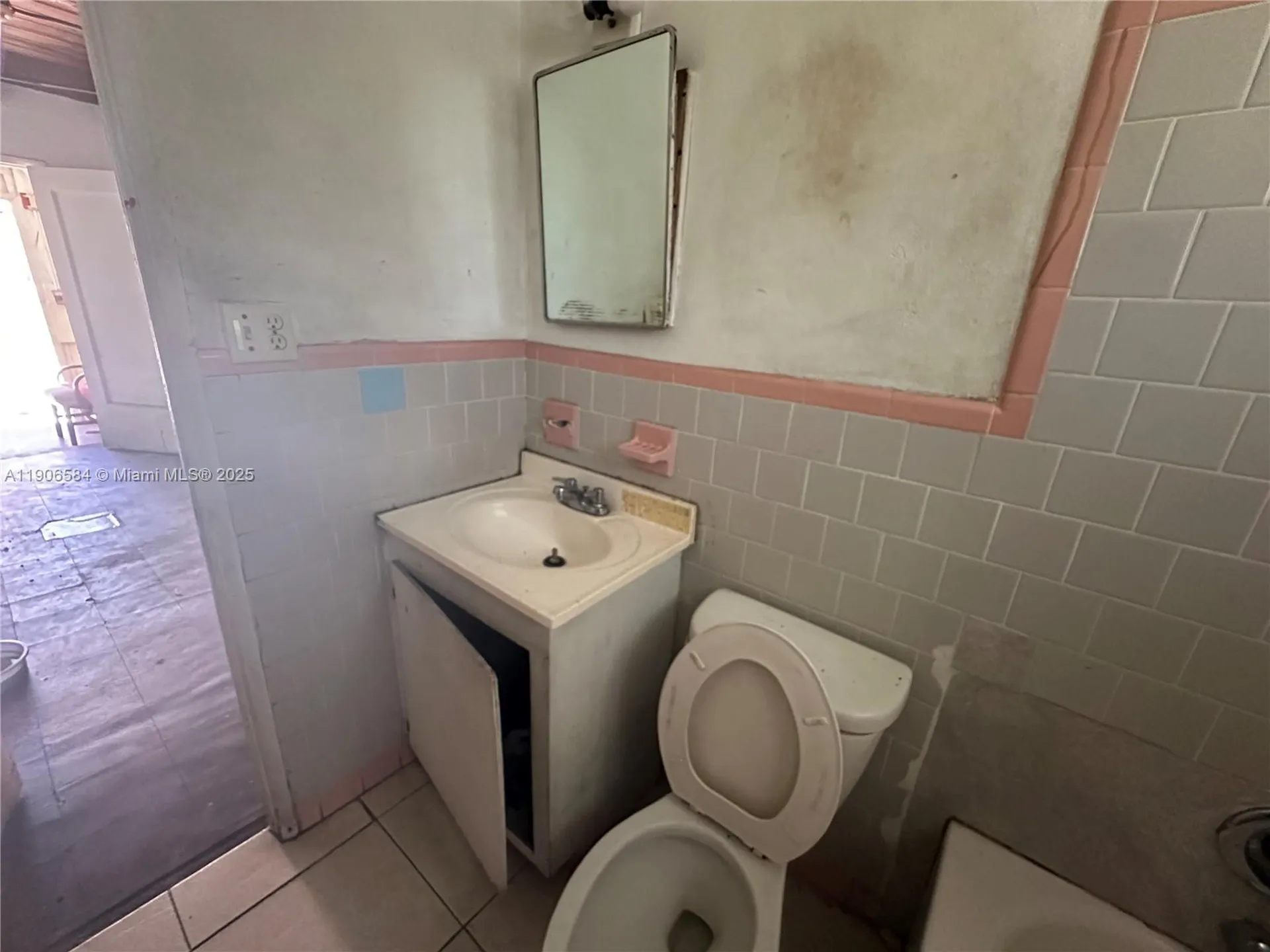 733 NW 27th Avenue Fort Lauderdale FL 33311