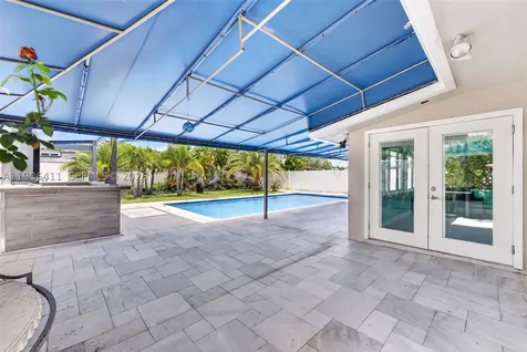 717 SE 2nd Street Deerfield Beach FL 33441