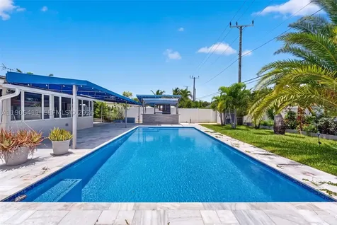 717 SE 2nd Street Deerfield Beach FL 33441