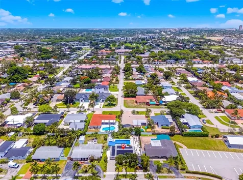 717 SE 2nd Street Deerfield Beach FL 33441