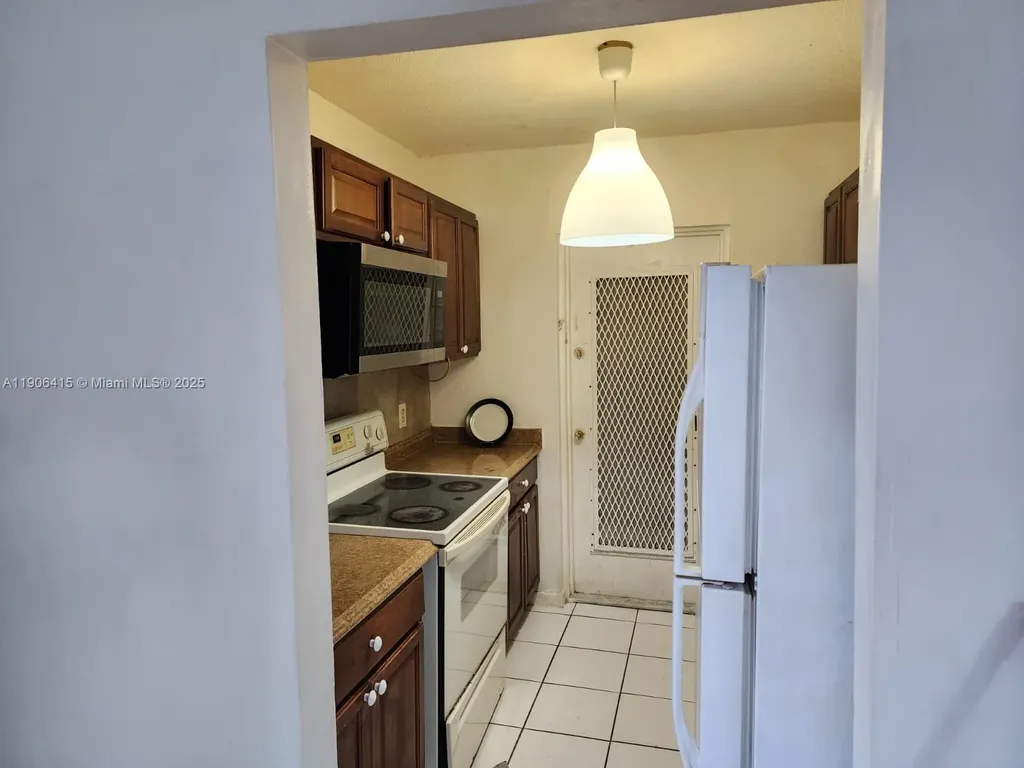 8704 NW 35th Street Coral Springs FL 33065