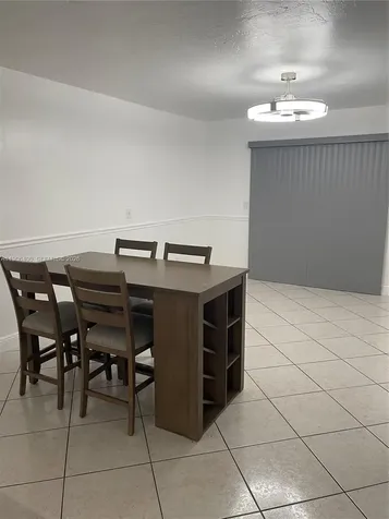 7505 SW 82nd Street Miami FL 33143