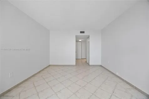 2750 NE 183rd Street Aventura FL 33160