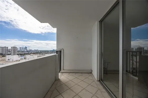 2750 NE 183rd Street Aventura FL 33160