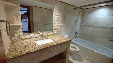 2801 NE 183rd Street Aventura FL 33160