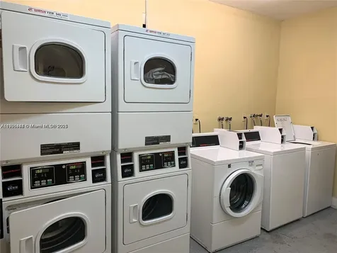 11905 NE 2nd Avenue North Miami FL 33161