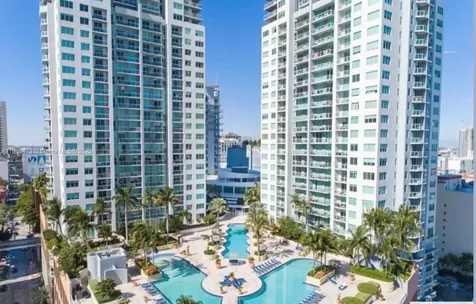 253 NE 2nd Street Miami FL 33132
