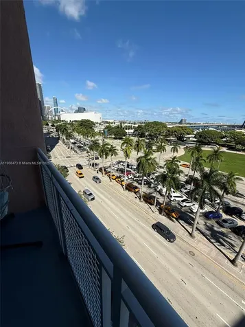 253 NE 2nd Street Miami FL 33132