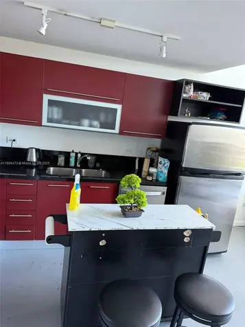 253 NE 2nd Street Miami FL 33132