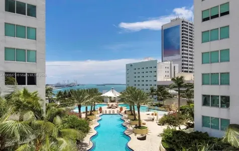 253 NE 2nd Street Miami FL 33132