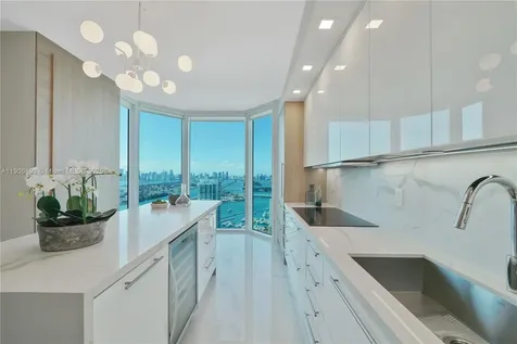 300 S Pointe Drive Miami Beach FL 33139