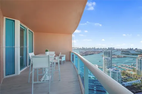 300 S Pointe Drive Miami Beach FL 33139